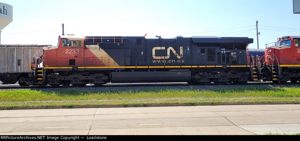 CN 2233